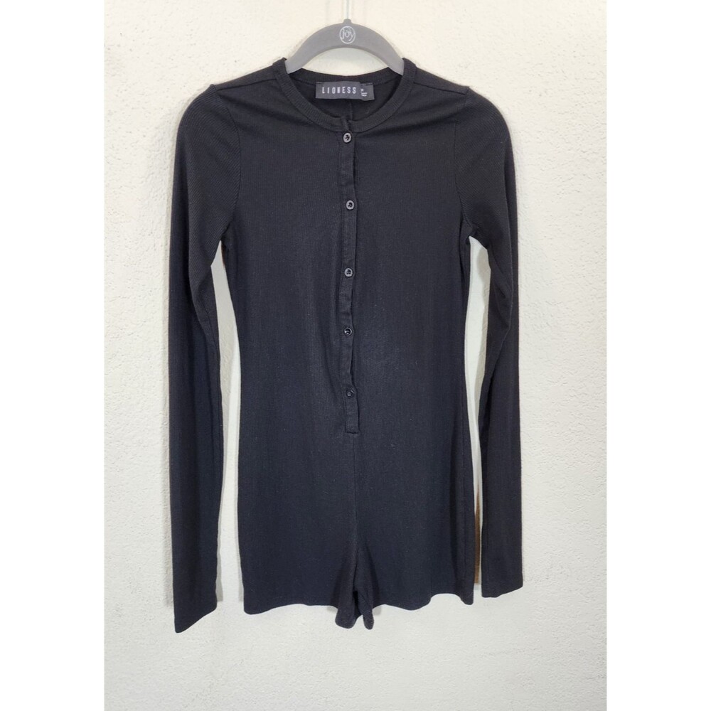 Lioness Romper Medium Black Ribbed Knit Long Sleeve Henley Button Front Playsuit